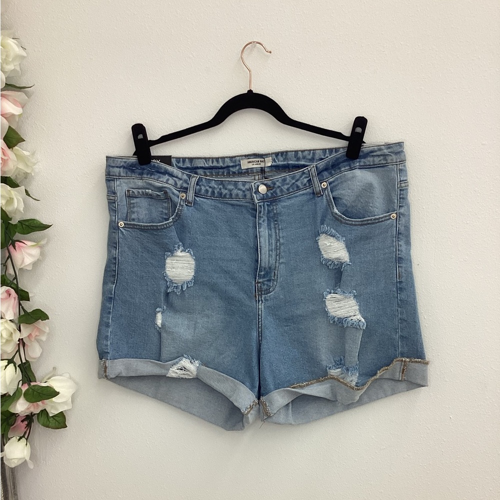 7057 plus high waisted light blue denim jean shorts